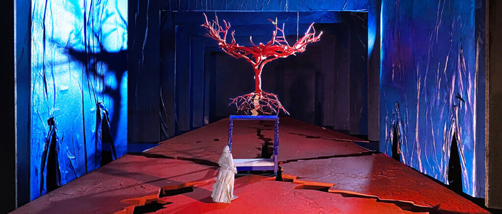 Met Opera poster for their production of El Último Sueño de Frida y Diego.