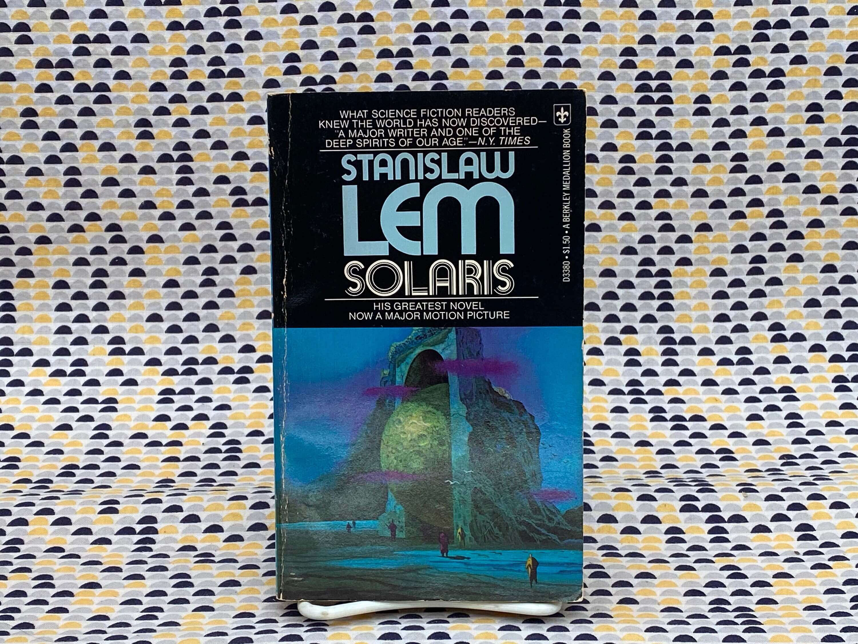 Stanisław Lem's book cover for Solaris