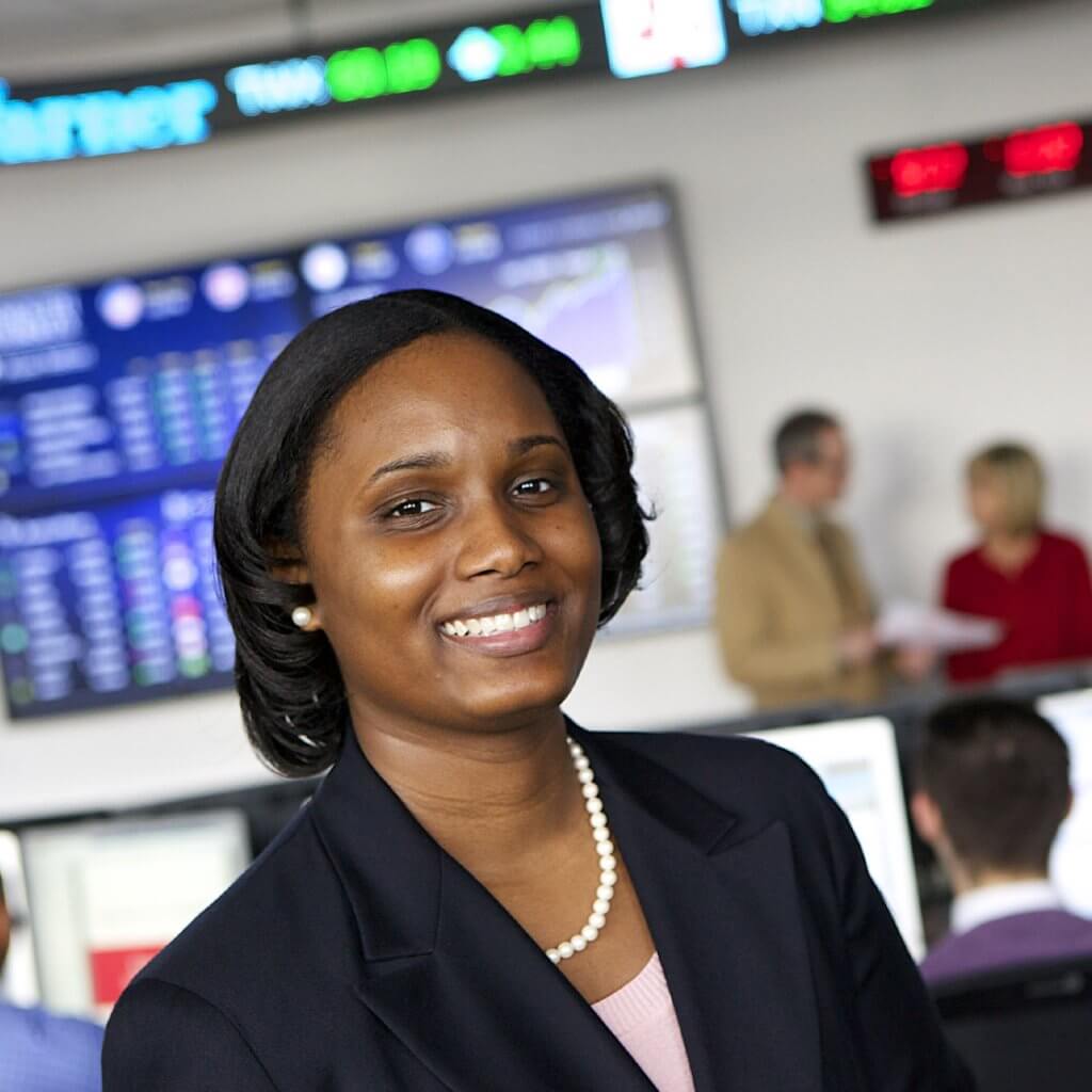 Student pursuing an MBA in Finance in our Financial Markets Lab