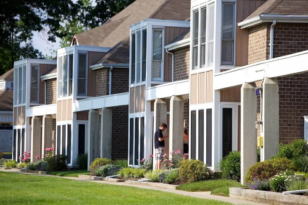 Great Lawn Apartments