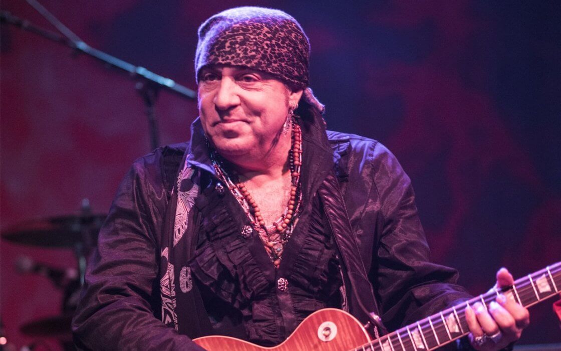 Springsteen Archives Speaks with Stevie Van Zandt During 'What’s Up on