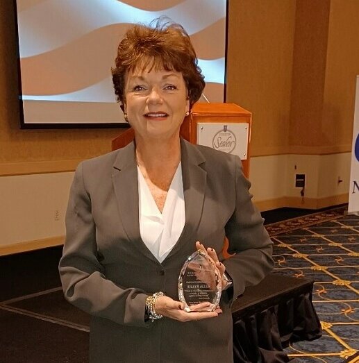 Eileen Allen wins lifetime award
