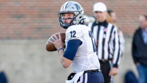 Quarterback Derek Robertson