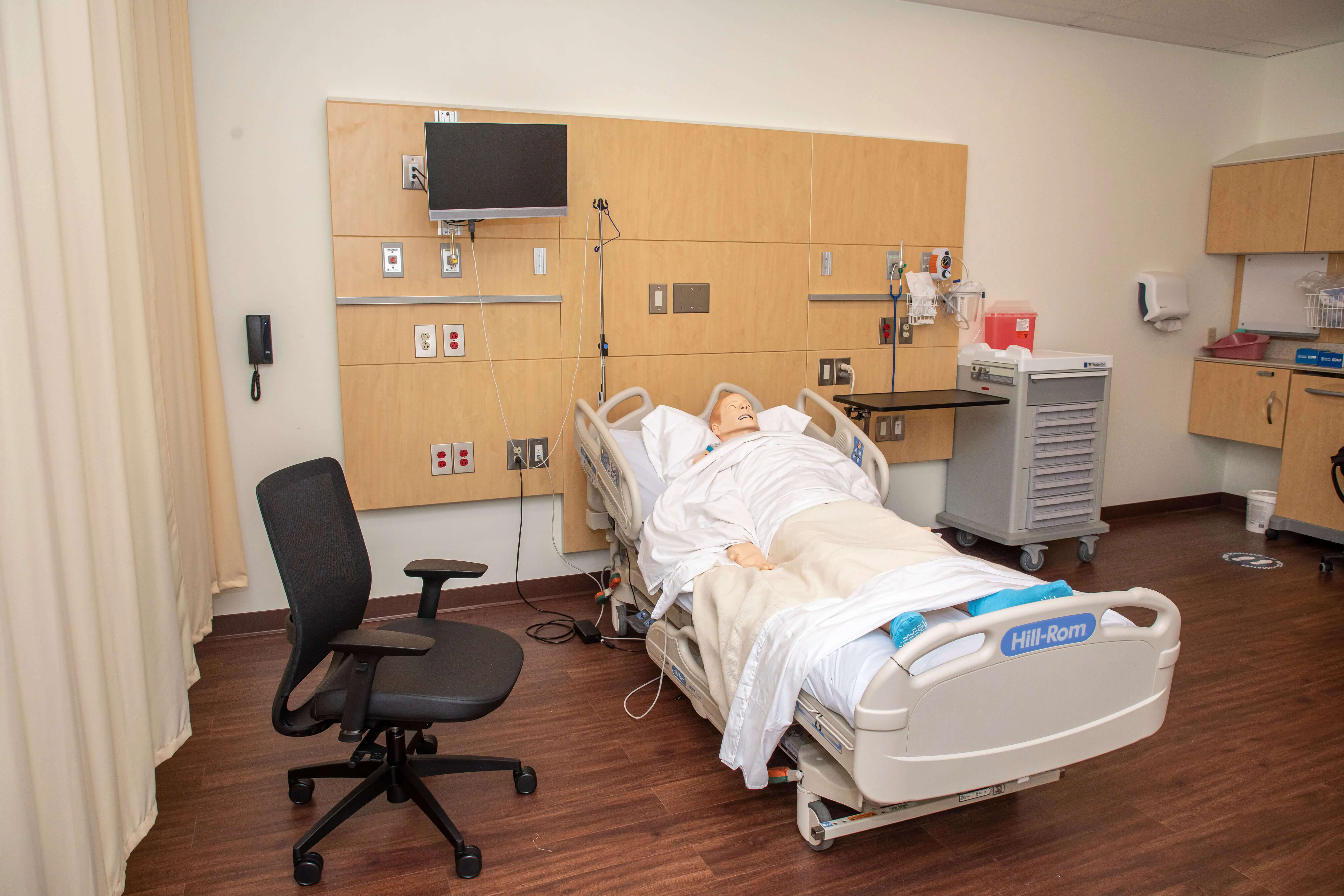 Med-Surg/ICU Room with Laerdal's SimMan3G