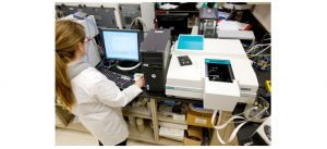 Click to View Photo: Cary 300 UV-Vis spectrophotometer