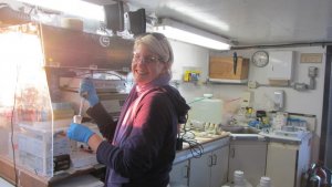 Photo of MU Alum Josette Hutcheson in the lab