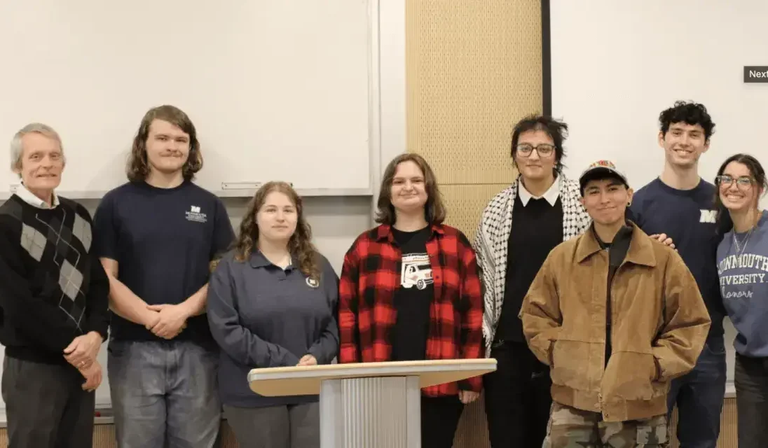 CSSE faculty Rolf Kamp and students