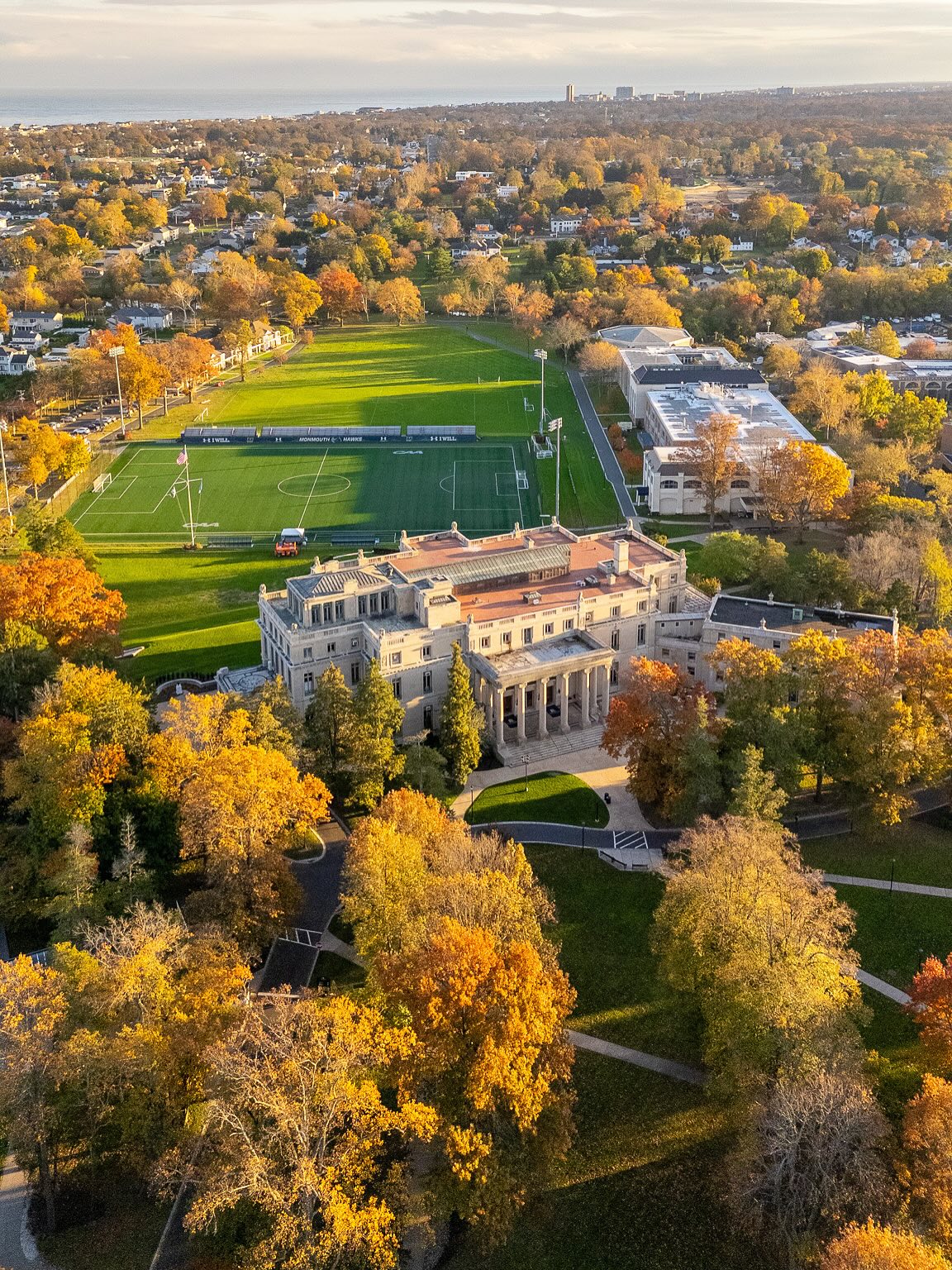 Autumn’s in full swing at #MonmouthU. 💙🍁