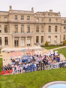 Only at Monmouth do your fraternity and sorority photos look like this. 💙📸Our #Hawks showed up for media day! Learn more about Fraternity and Sorority Life at the link in our bio.